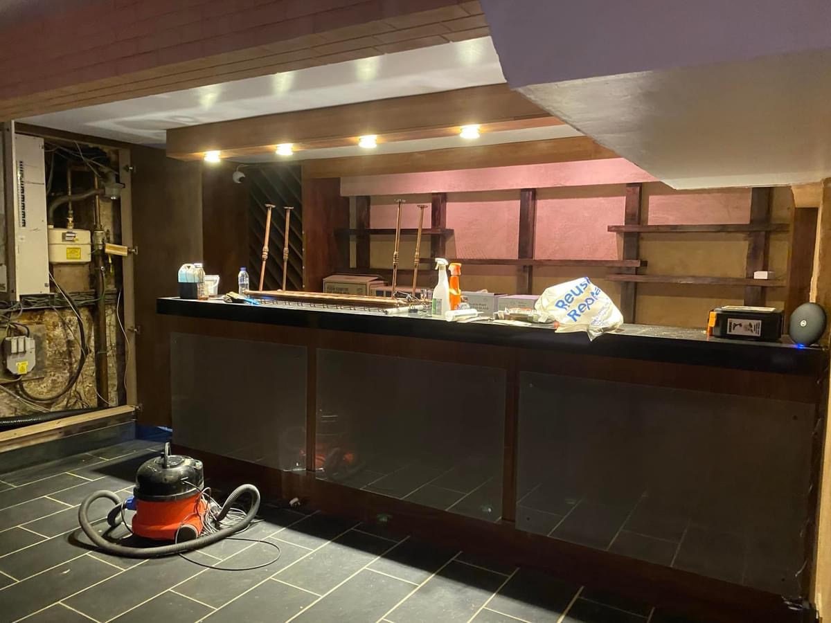 Bar electrical fit-out with feature lighting