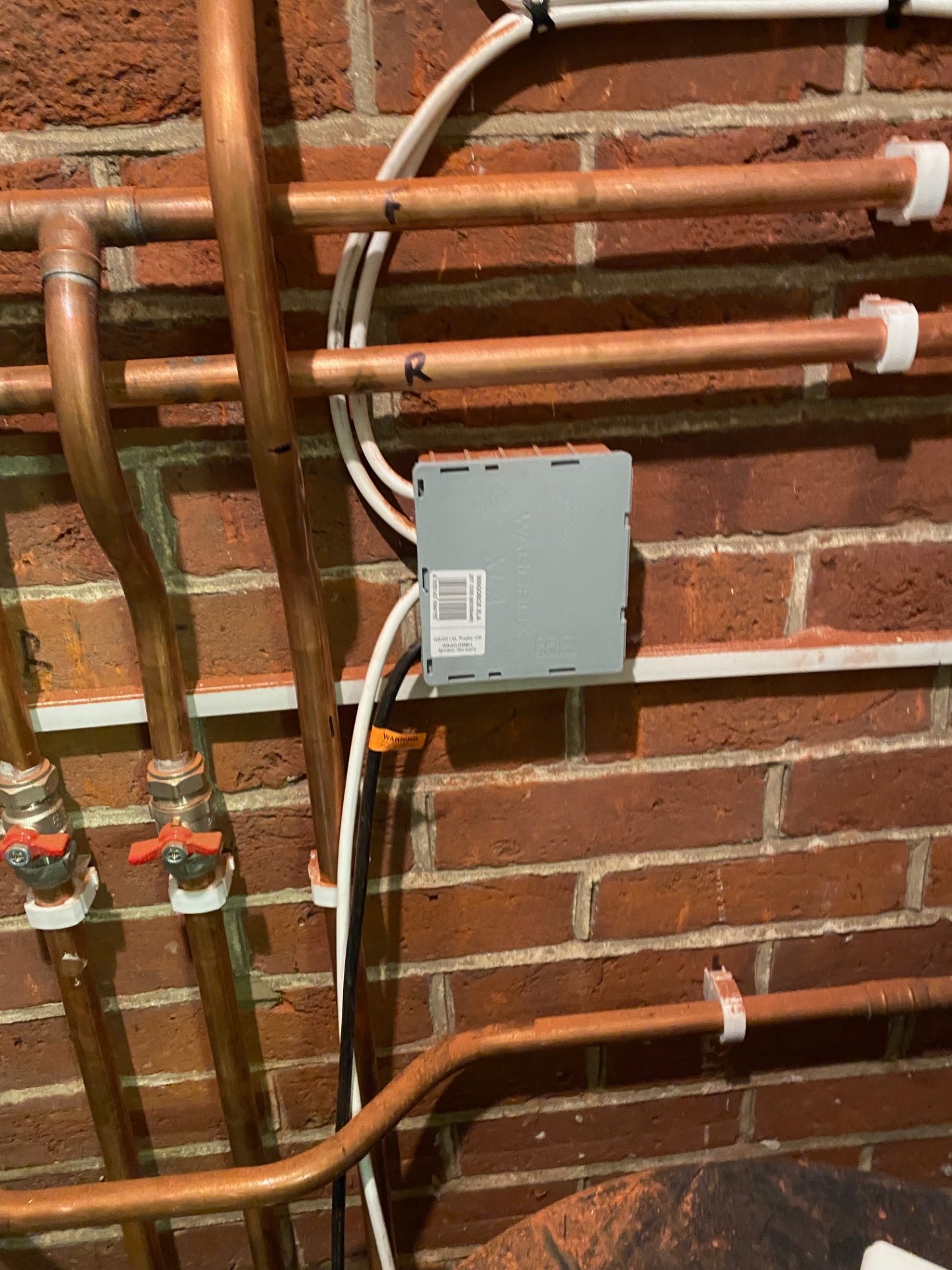 Professional junction box wiring installation